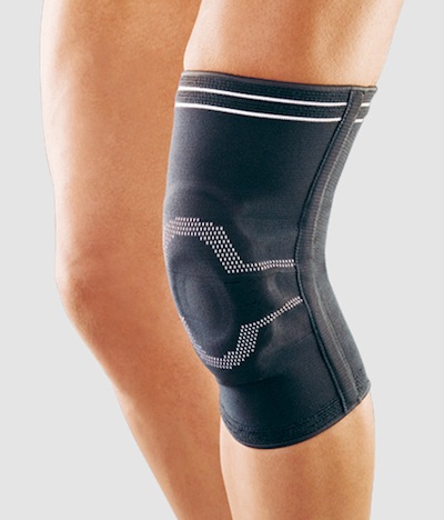 Ортез на коленный сустав с гелевой подушечкой-кольцом и двумя спиральными ребрами жесткости DKN-203